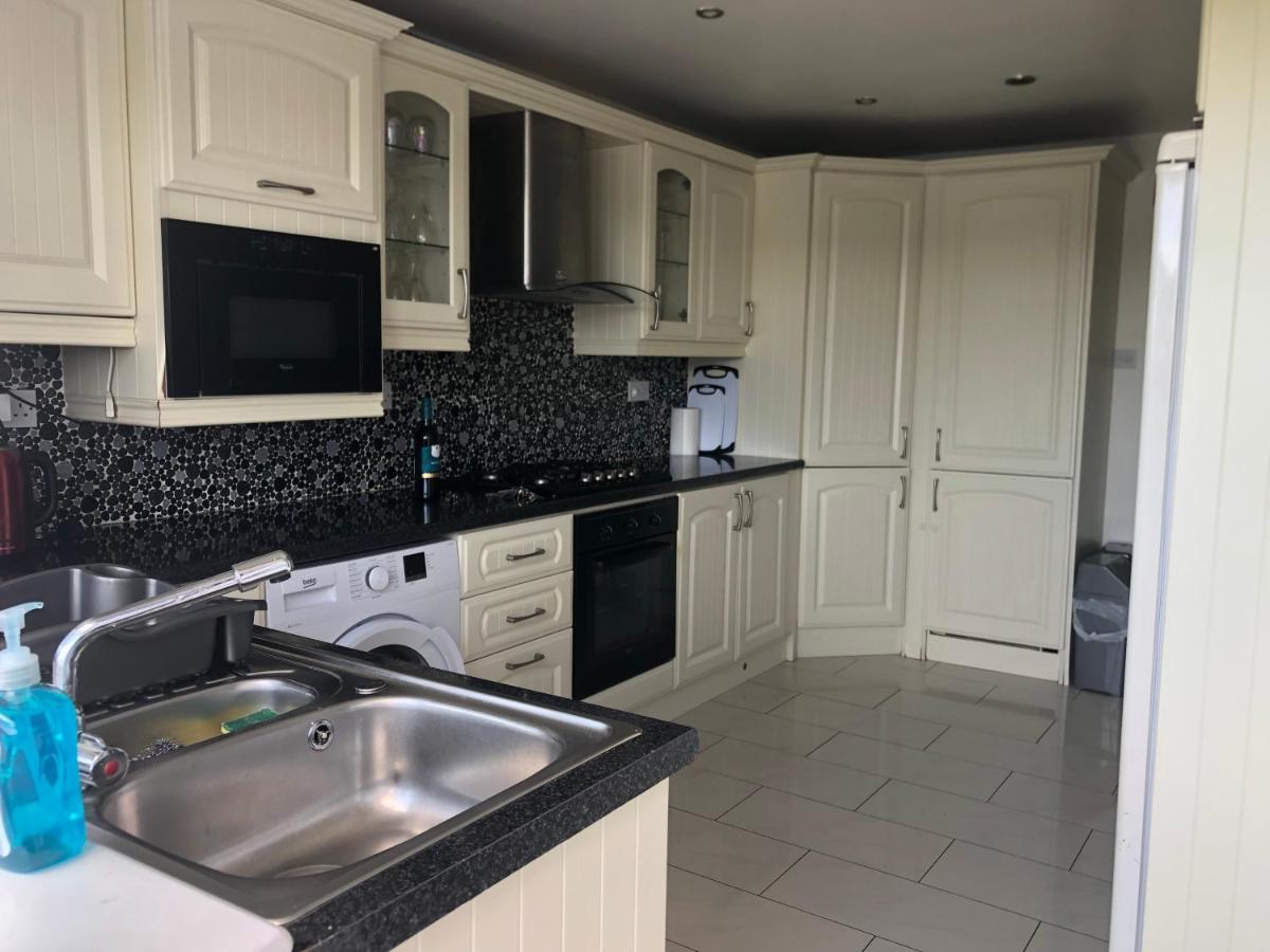 Coastal Townhouse Belmullet Villa Bagian luar foto